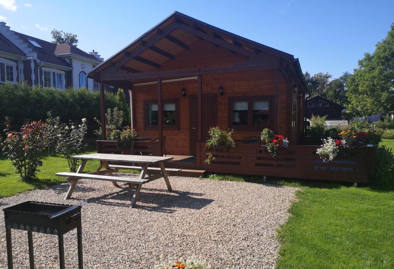 Family Summer House In ยูร์มาลา ภายนอก รูปภาพ